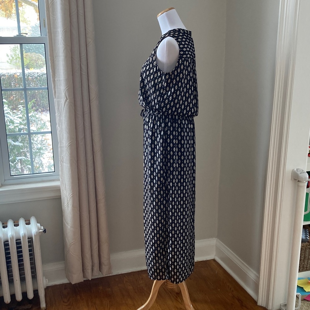 Rose & Olive - Black and Cream Patterned Midi Dress - Picture 3 of 6